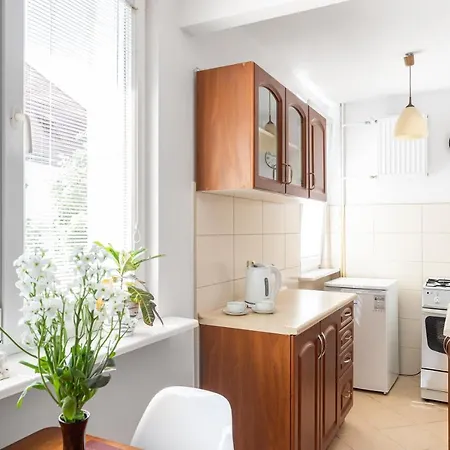 Helena アパート *