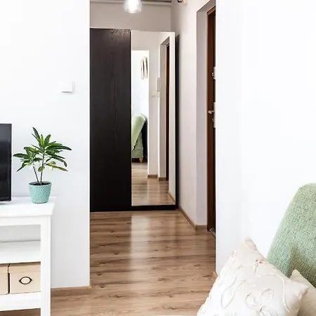 Helena アパート *